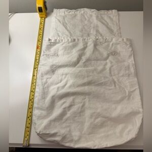 White Buttoned Fabric Dust Bag